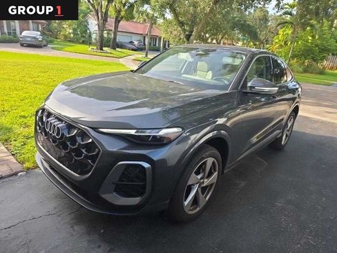 Used 2025 Audi Q5 Premium Plus w/ Premium Plus AWD/4WD image 1