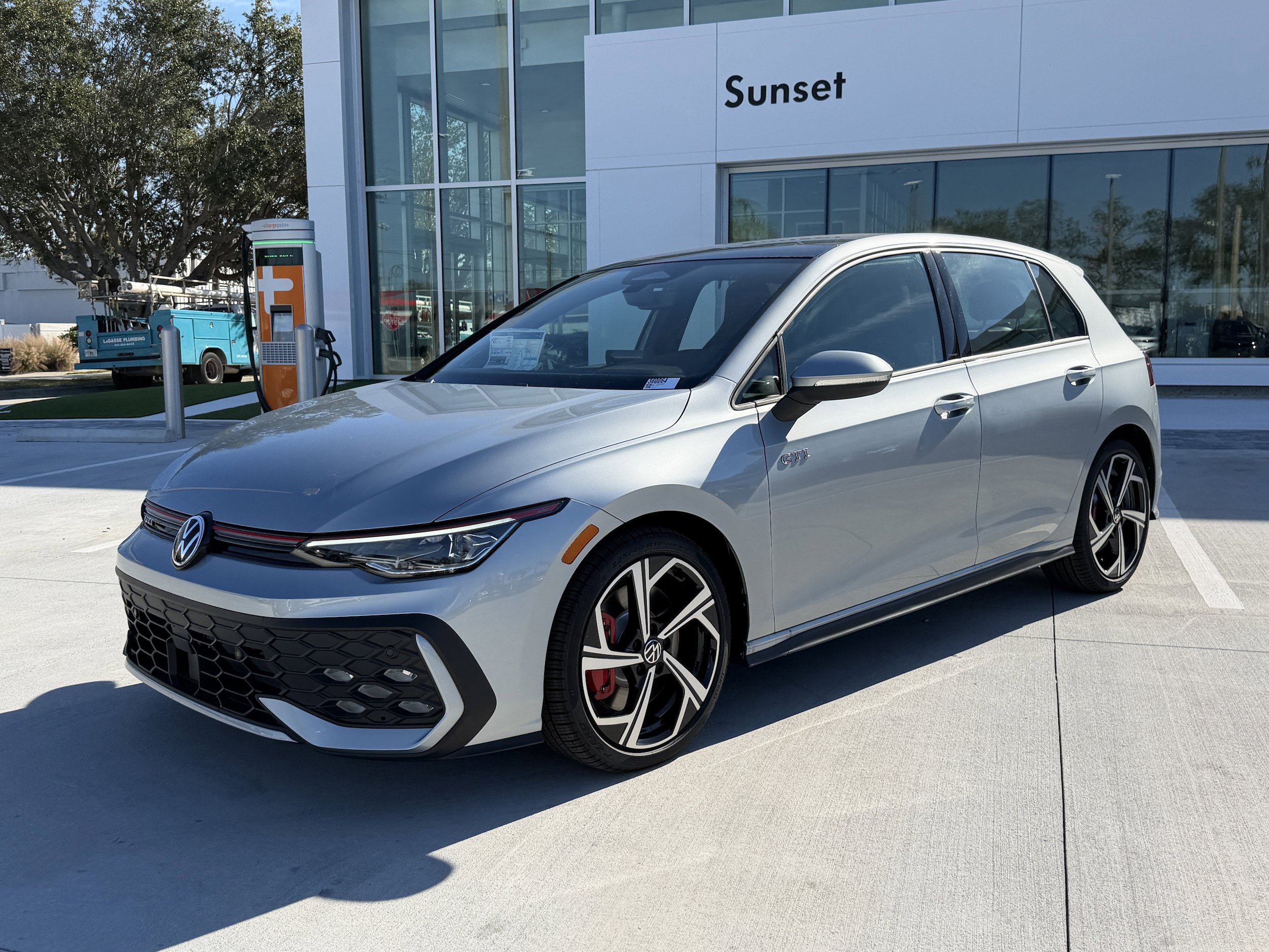 New 2026 Volkswagen GTI SE FWD image 7