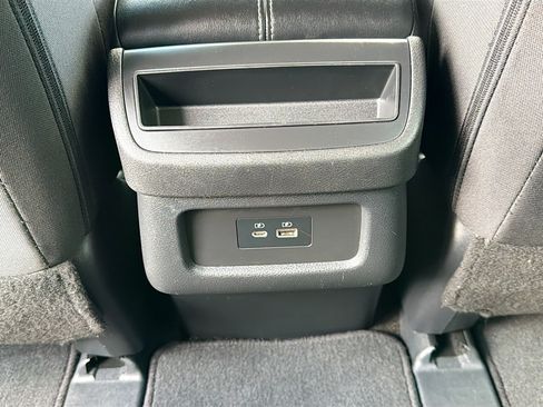 Used 2023 Nissan Pathfinder S FWD image 18