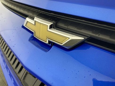 New 2026 Chevrolet Equinox EV LT image 28