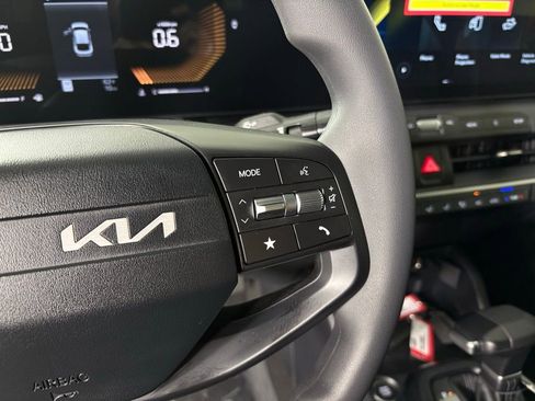 New 2026 Kia K4 LXS image 21