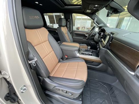 Used 2026 Chevrolet Silverado 1500 High Country image 28