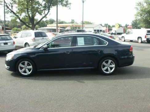 Used 2012 Volkswagen Passat 2.5 SE FWD image 2