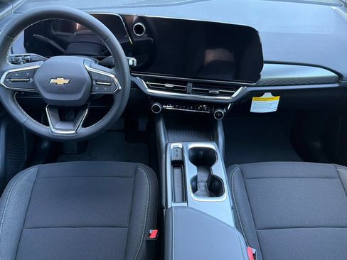 New 2026 Chevrolet Equinox EV LT w/ Comfort Package FWD image 10