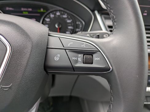 Used 2023 Audi Q5 2.0T Premium image 24