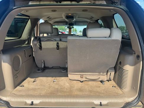 Used 2004 Chevrolet Tahoe LT w/ LT Preferred Equipment Group AWD/4WD image 22
