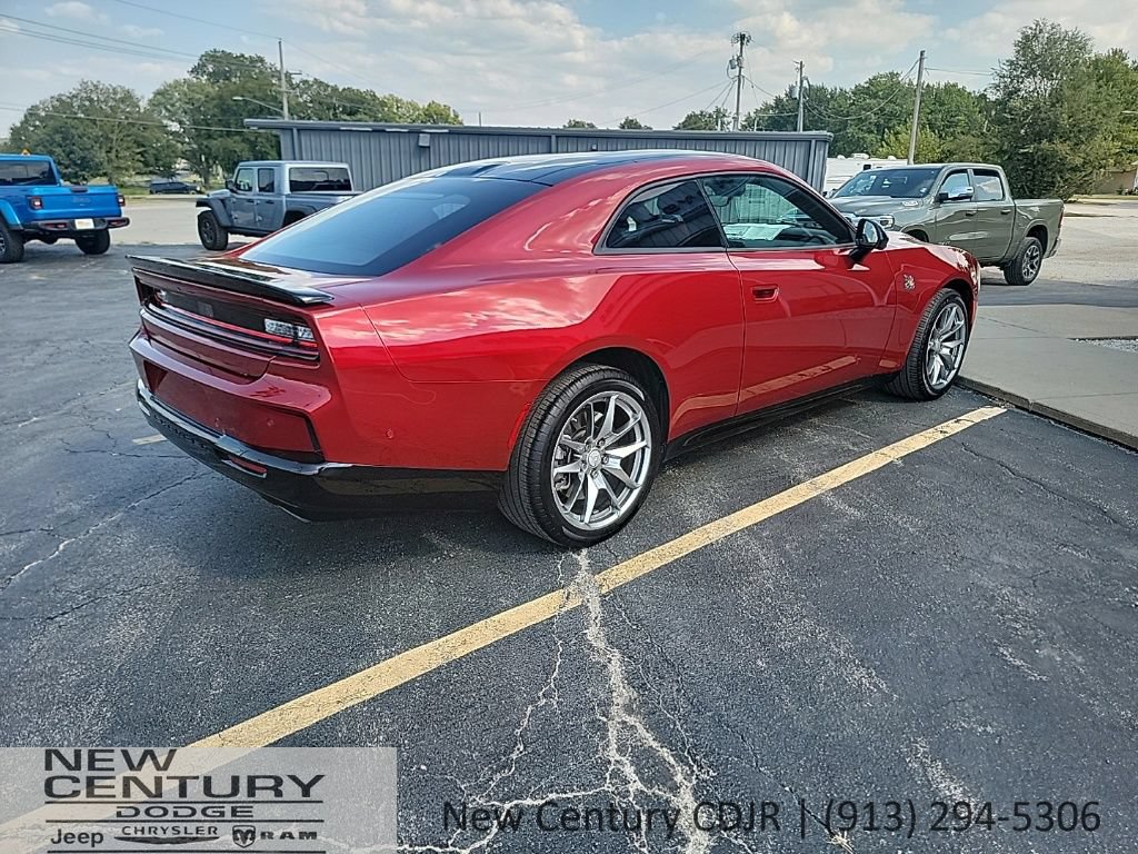 Used 2026 Dodge Charger Scat Pack AWD/4WD image 5
