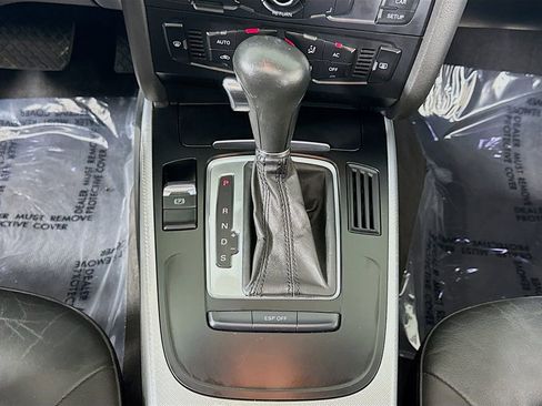 Used 2010 Audi A4 2.0T Premium image 16