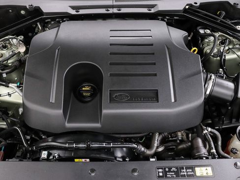 Used 2021 Land Rover Defender 90 First Edition AWD/4WD image 36