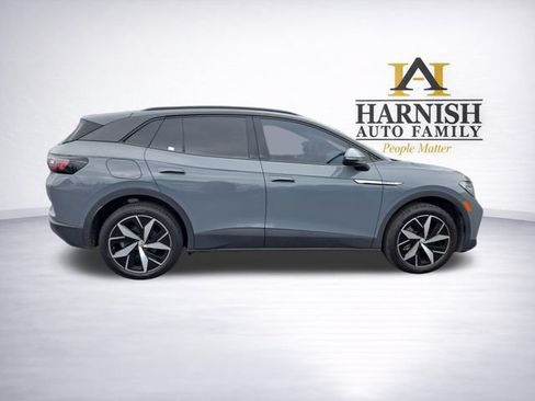 Used 2023 Volkswagen ID.4 Pro S AWD/4WD image 9