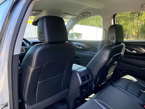 Used 2023 GMC Terrain SLT AWD/4WD image 22