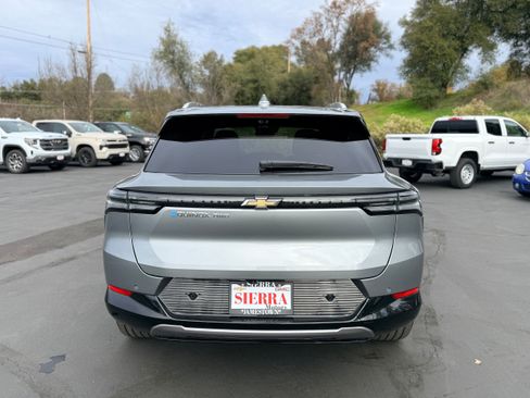New 2026 Chevrolet Equinox EV LT image 5