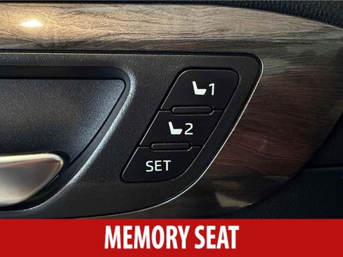 Used 2021 Toyota Highlander Limited AWD/4WD image 8