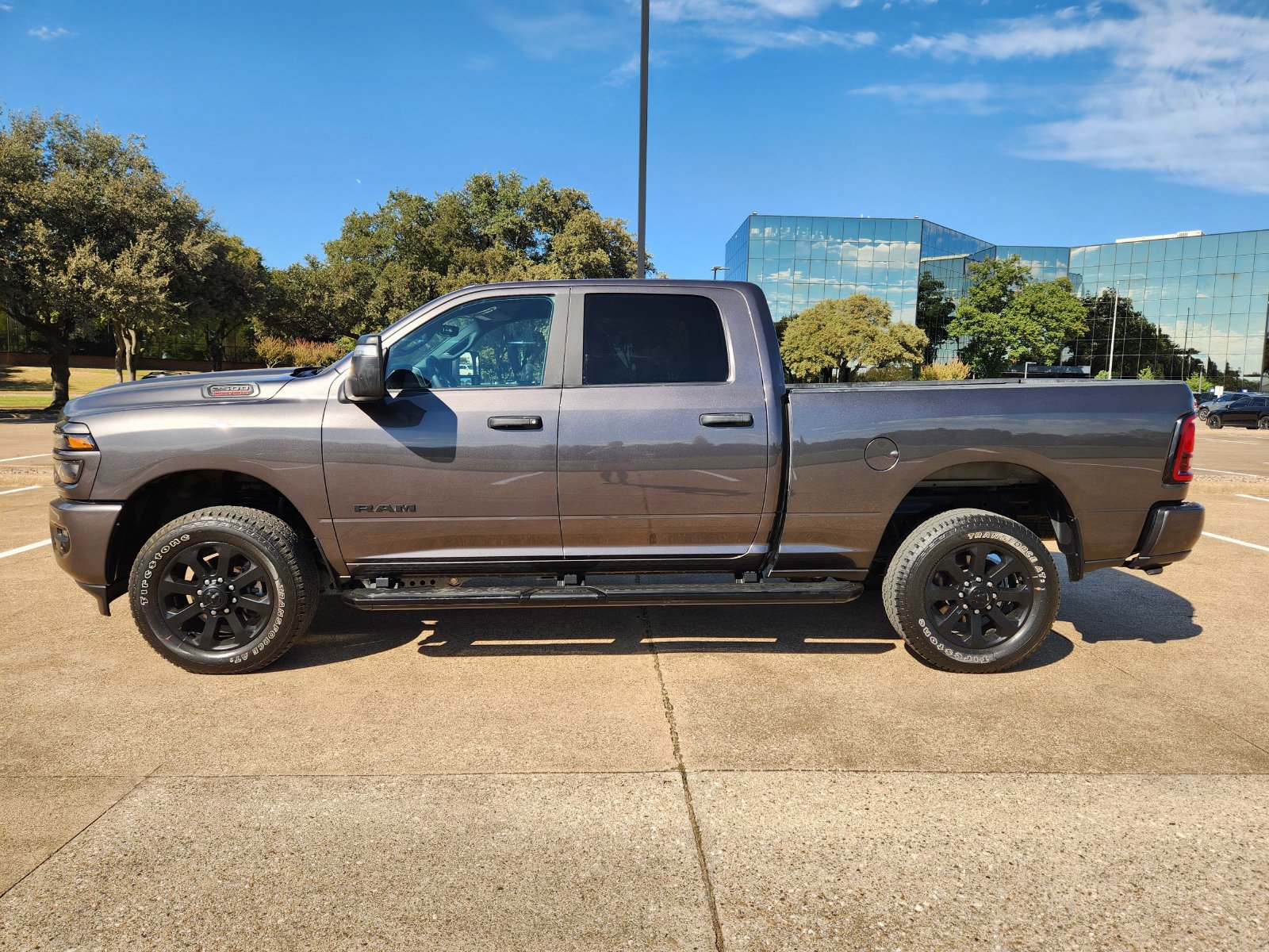 Used 2026 RAM 2500 Big Horn AWD/4WD image 3