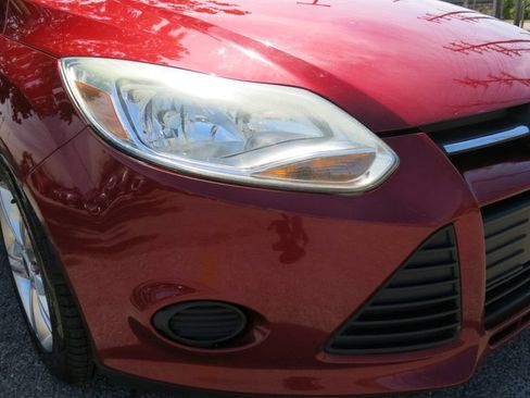 Used 2014 Ford Focus SE FWD image 38