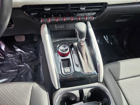 Used 2024 GMC Canyon AT4X AWD/4WD image 22
