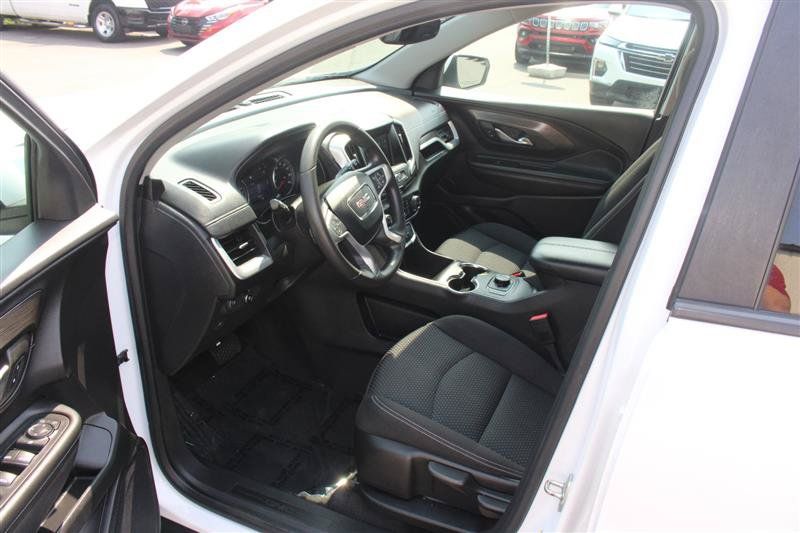 Used 2022 GMC Terrain SLE FWD image 10