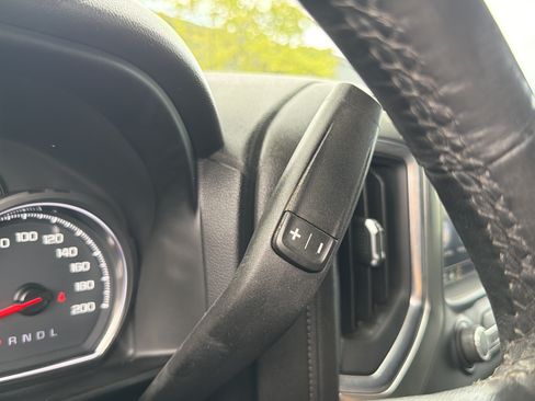 Used 2022 Chevrolet Silverado 1500 LT Trail Boss w/ Bed Protection Package AWD/4WD image 33