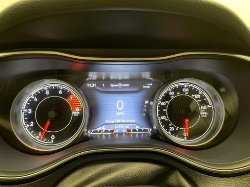 Certified 2021 Jeep Cherokee Limited w/ Elite Package FWD image 12