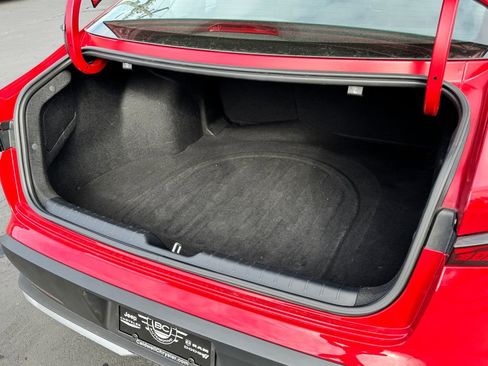 Used 2025 Kia K4 LXS image 17