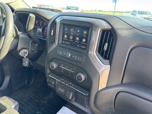 Used 2022 Chevrolet Silverado 2500 Custom w/ Custom Value Package AWD/4WD image 14