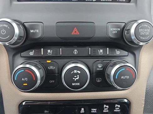 Used 2021 RAM 1500 Laramie AWD/4WD image 30