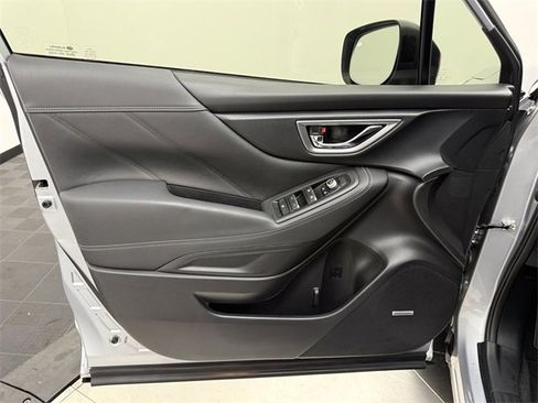 Used 2019 Subaru Forester Limited w/ Popular Package #3 image 10