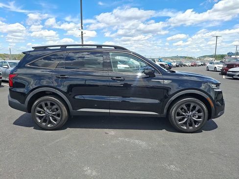 Certified 2023 Kia Sorento X-Line EX AWD/4WD image 7