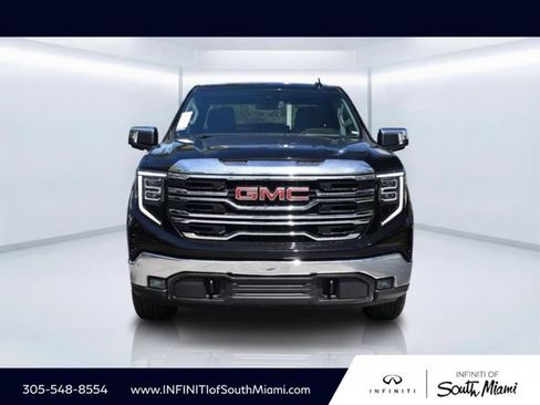 Used 2025 GMC Sierra 1500 SLT RWD image 2