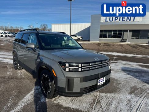 Used 2025 Hyundai Santa Fe SEL image 1