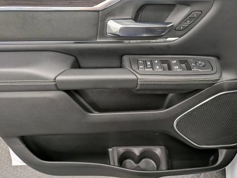 Used 2026 RAM 1500 Laramie w/ Sport Appearance Package AWD/4WD image 10