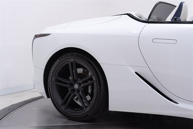Used 2024 Lexus LC 500 Convertible RWD image 24