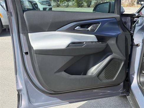 Used 2024 Chevrolet Equinox EV LT w/ LPO, All-Weather Mat Package image 32