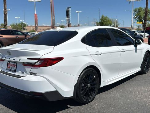 Used 2025 Toyota Camry SE w/ Multimedia Upgrade Package image 7