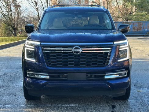 Certified 2025 Nissan Armada Platinum Reserve image 3