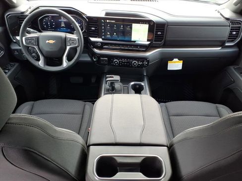 New 2026 Chevrolet Silverado 1500 LT image 17