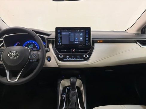 Used 2020 Toyota Corolla XLE image 33