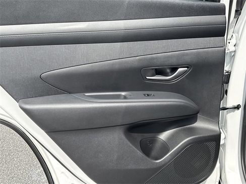 New 2026 Hyundai Tucson SEL image 13