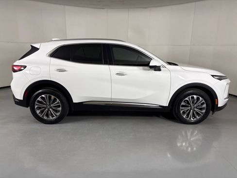 Used 2025 Buick Envision Preferred AWD/4WD image 11