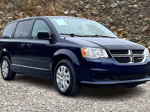 Used 2017 Dodge Grand Caravan SE w/ Power Window Group image 9