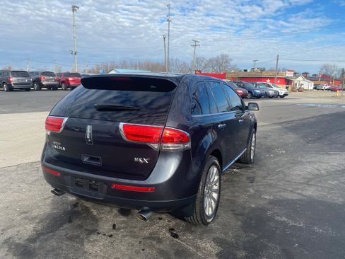 Used 2014 Lincoln MKX w/ Equipment Group 102A image 5