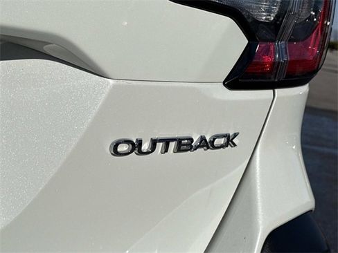 Certified 2025 Subaru Outback Limited image 5