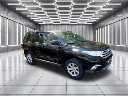 Used 2012 Toyota Highlander 4WD image 3