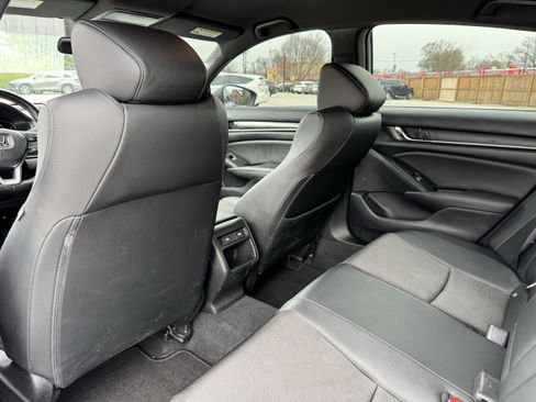 Used 2022 Honda Accord Sport image 32
