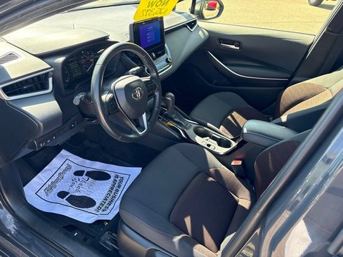 Used 2023 Toyota Corolla SE w/ SE Package FWD image 13