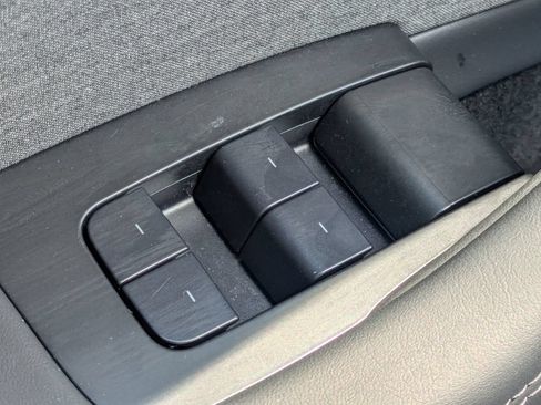 Used 2025 Tesla Model 3 Long Range RWD image 22