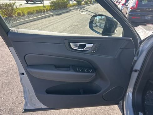 Certified 2025 Volvo XC60 B5 Plus AWD/4WD image 16