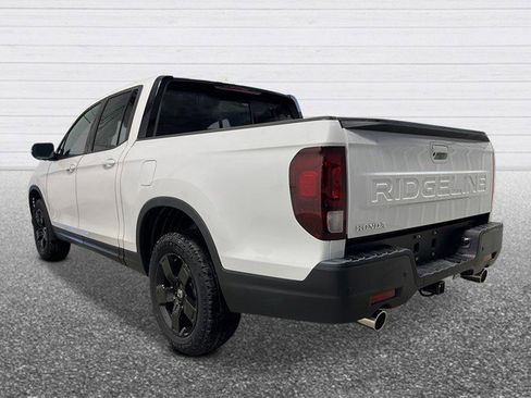 New 2026 Honda Ridgeline Black Edition image 4
