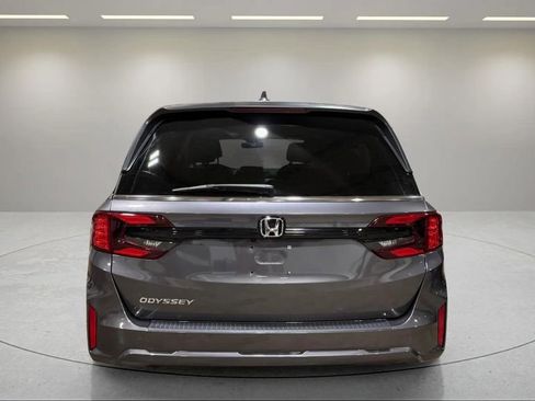 Used 2025 Honda Odyssey EX-L image 4