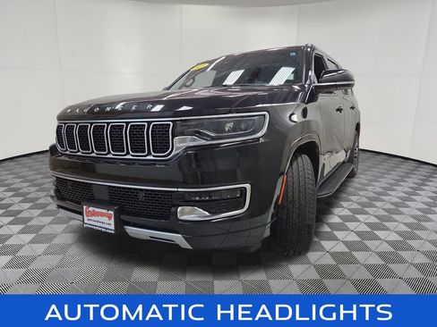 Used 2023 Jeep Wagoneer Series II AWD/4WD image 7